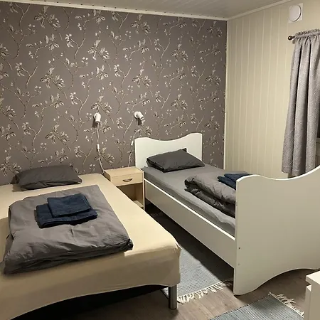 Panoramic And Mountain View - Balcony With Fireplace Included Wood Tromsø