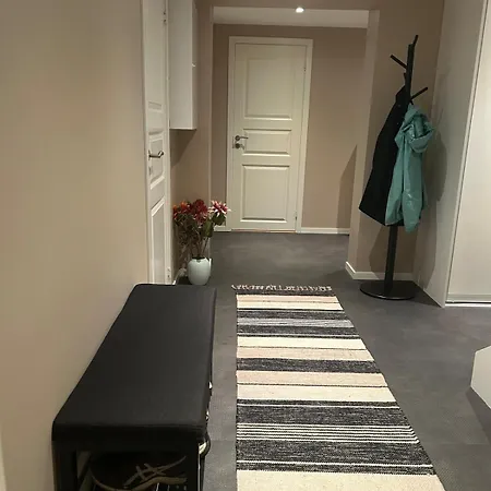Panoramic And Mountain View - Balcony With Fireplace Included Wood Semesterbostad Tromsø