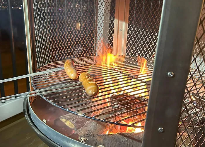 Panoramic And Mountain View - Balcony With Fireplace Included Wood Tromsø