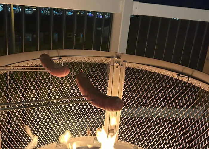 Panoramic And Mountain View - Balcony With Fireplace Included Wood